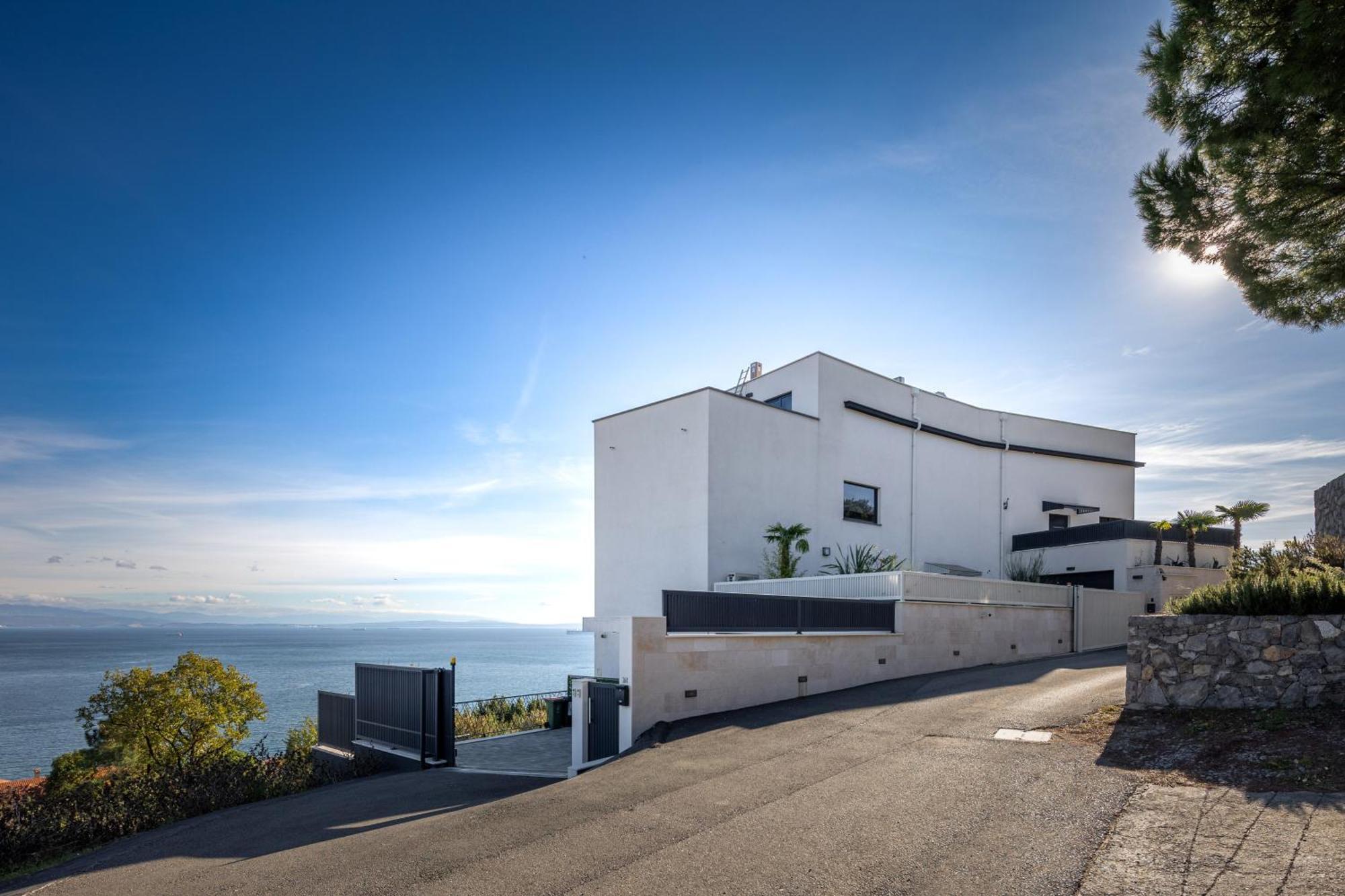 Hillside Apartment Volosko Опатия Экстерьер фото